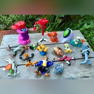 Lot Misc Happy Meal Toys Toy Box Toys Some Vintage Daffy Duck Bugs Burger King